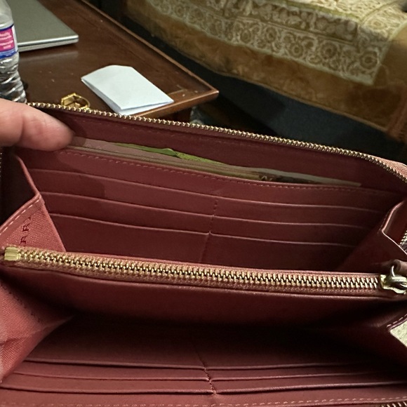 Authentic Burberry Nova Check round zipper purse canvas used - Picture 4 of 6